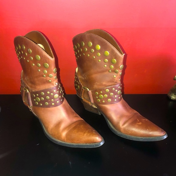 GUESS by Marciano Superstud Leather Cowgirl Bootie - Picture 6 of 7